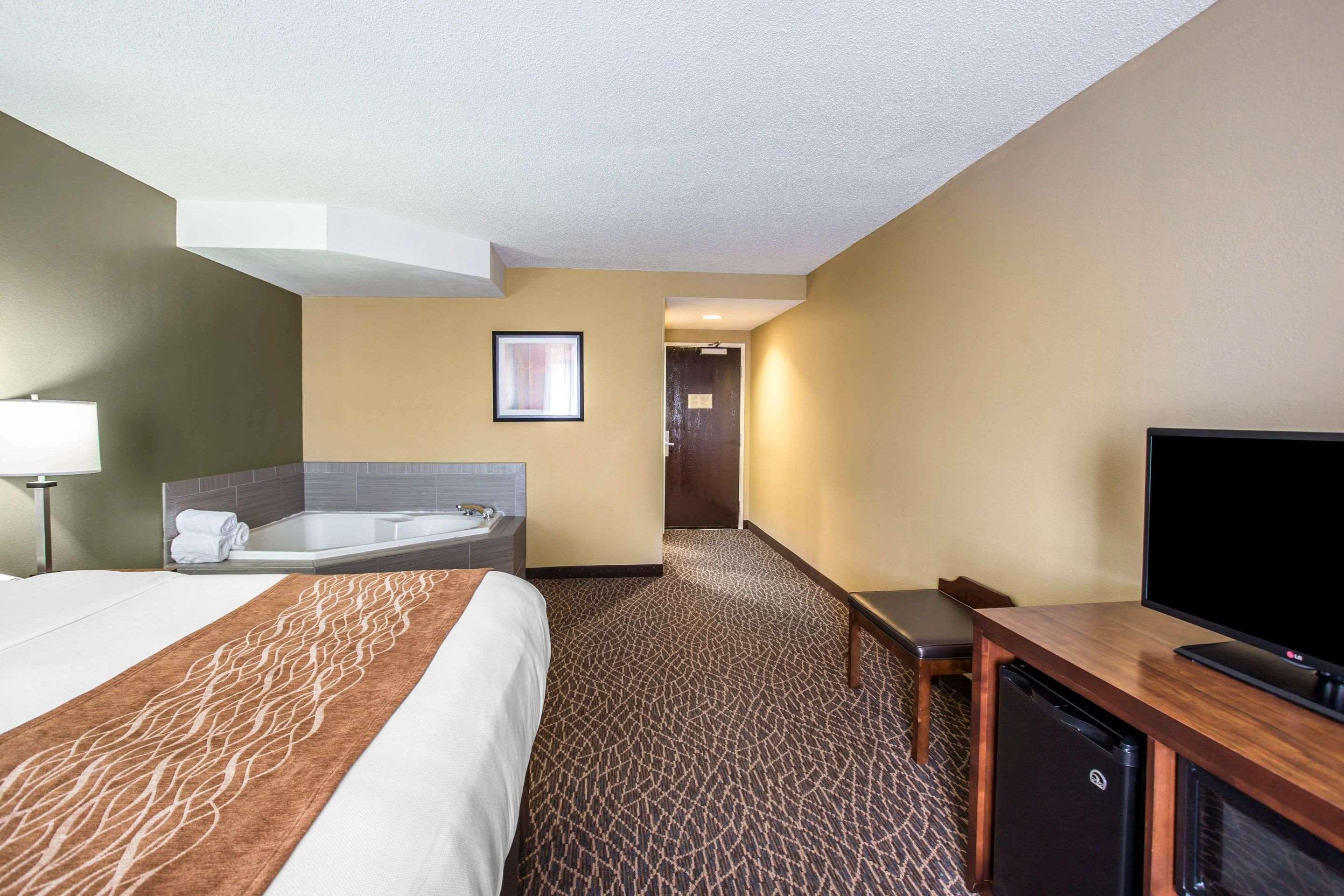 Spark By Hilton Kannapolis Bagian luar foto