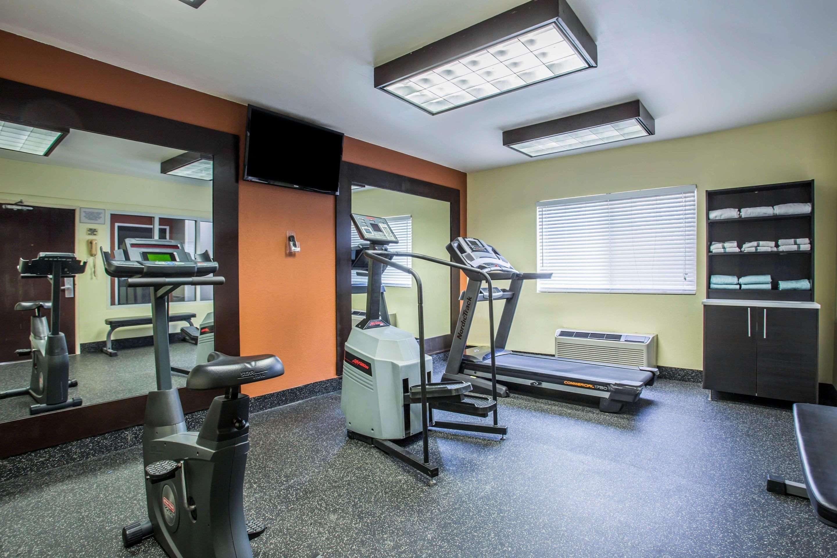 Spark By Hilton Kannapolis Bagian luar foto