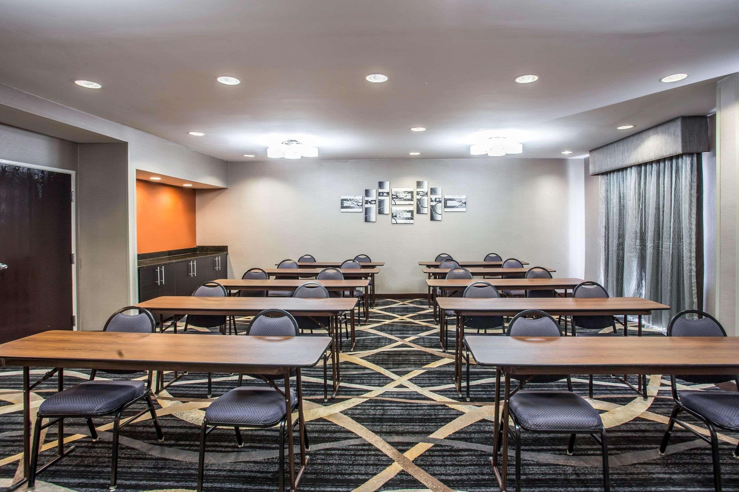 Spark By Hilton Kannapolis Bagian luar foto