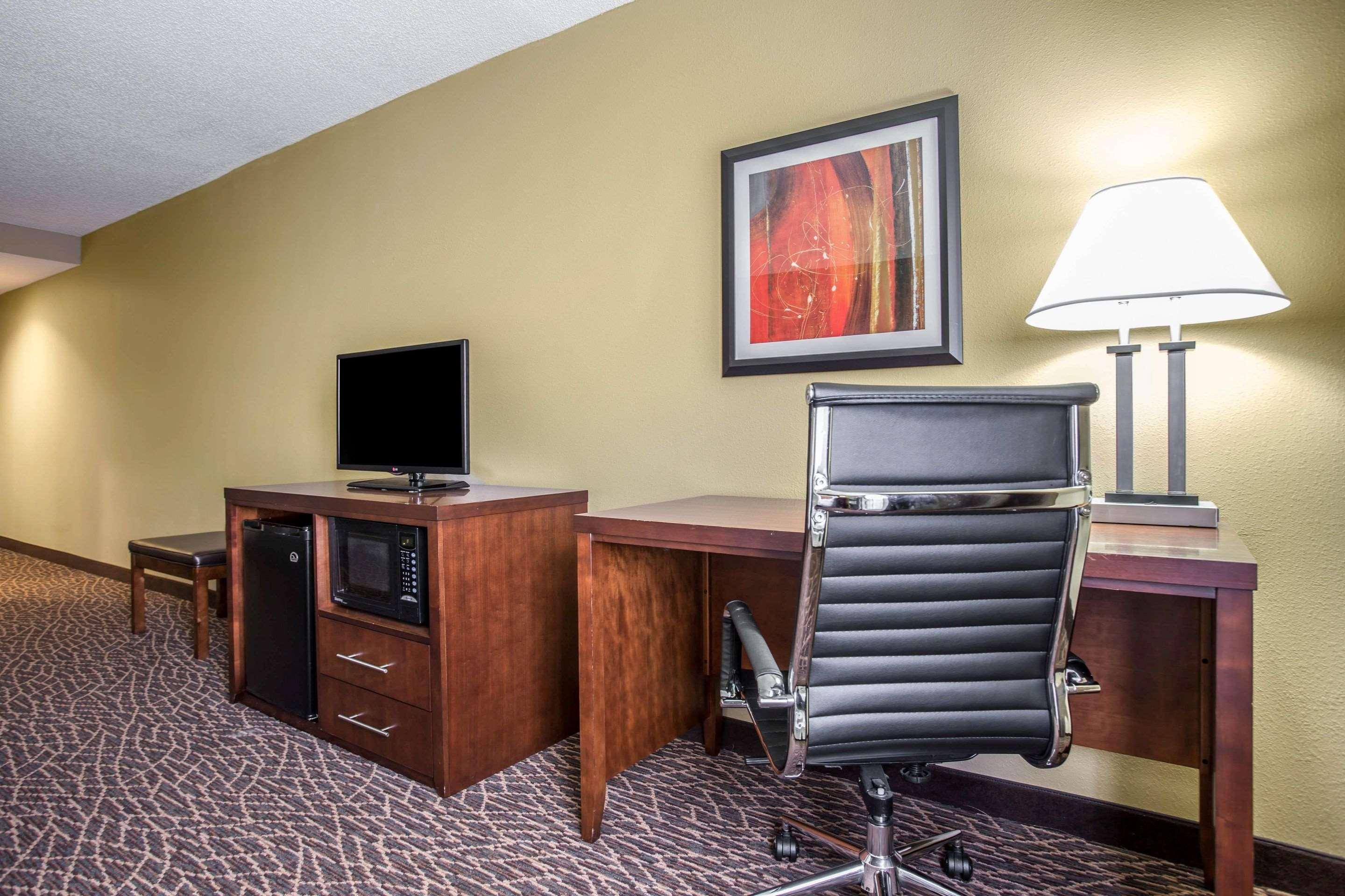Spark By Hilton Kannapolis Bagian luar foto